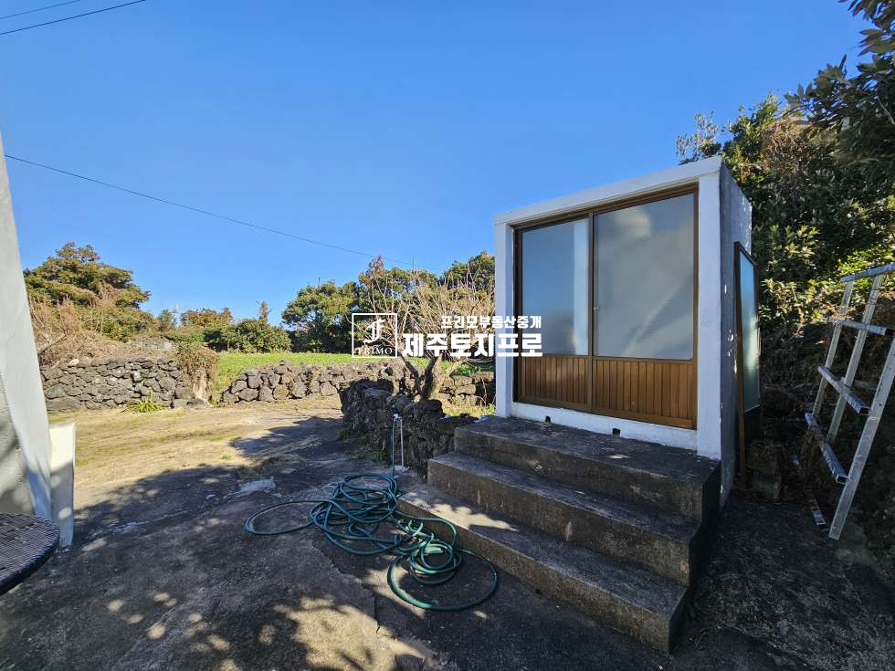 제주 서귀포시 성산읍 난산리 급매/서귀포시 성산읍 난산리 단독주택매매/독채펜션으로 활용도 최상/투자용으로도 추천 매매 매물번호 10496 사진 19