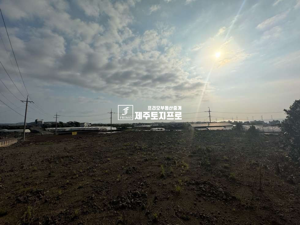 제주 제주시 애월읍 곽지리 내려다보는 바다뷰/전원주택/단독주택 부지/모양이 잘 빠진 토지 매매 매물번호 10549 사진 2