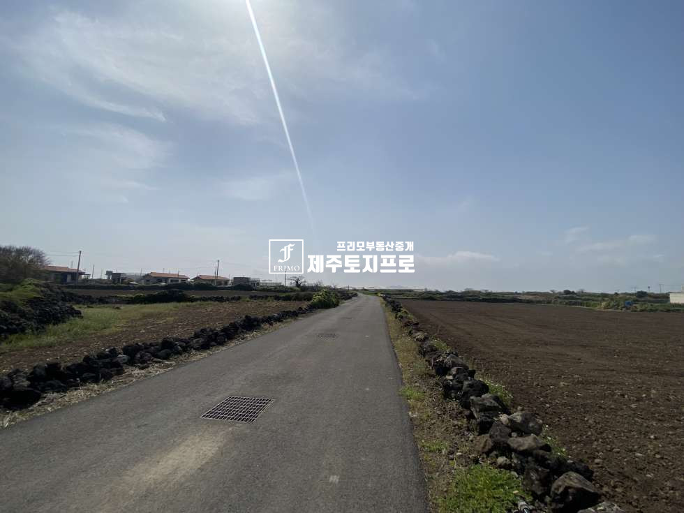 제주 제주시 한림읍 상대리 한림항,한림종합운동장 인근 토지매매/대형토지매매/창고부지 매매 매물번호 10712 사진 1