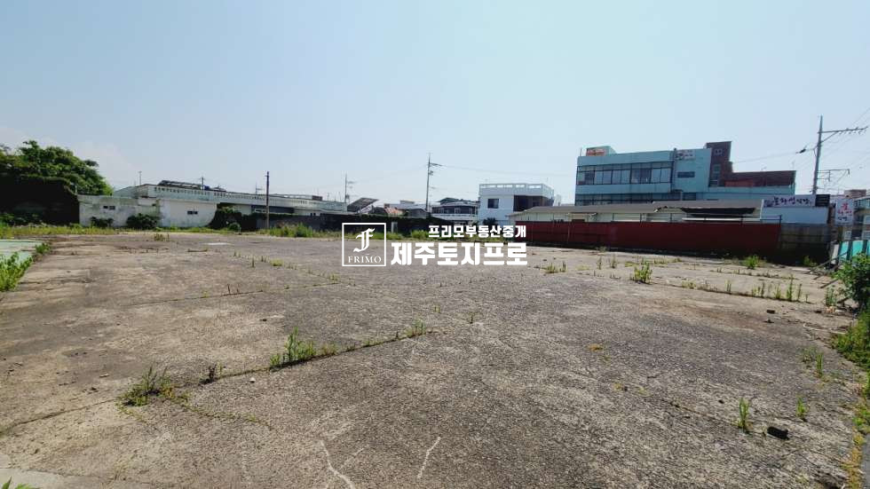제주 제주시 용담이동 공항5분/주거지역/도로변/대형부지 연세 매물번호 10748 사진 1